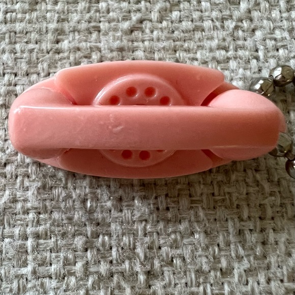 The Princess Phone
Promotional Keychain - Picture 4 of 4